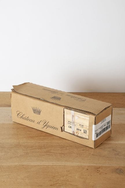 1 botella de CHÂTEAU D'YQUEM (caja de madera origi
