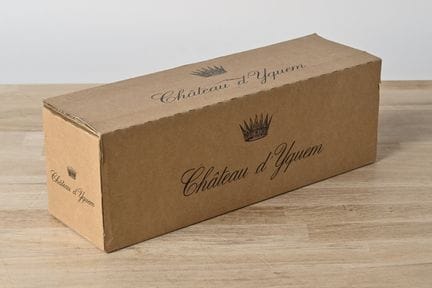 1 B CHÂTEAU D'YQUEM (Original Wooden Case) - 2017 