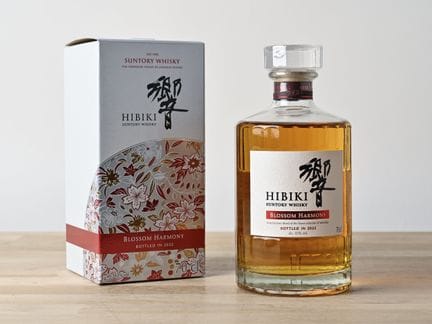 1 B BLENDED JAPANESE SUNTORY WHIKSY BLOSSOM HARMON