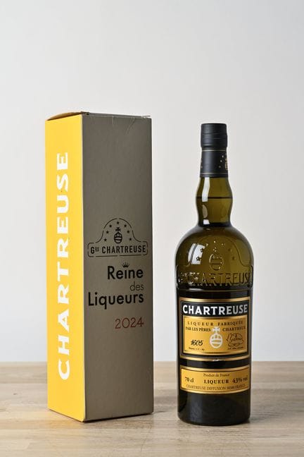 1 B CHARTREUSE JAUNE LA REINE DES LIQUEURS 70 cl 4