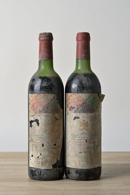 2 B CHÂTEAU MOUTON ROTHSCHILD (1 H.E.+; 1 M.E.+; e