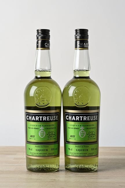 2 B CHARTREUSE VERTE VOIRON "PREMIERS JOURS DE MIS