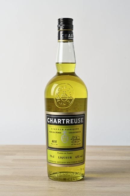 1 B CHARTREUSE JAUNE POUR LES FÊTES DE LA SANTA TE
