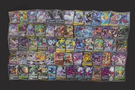 Pokémon: V Cards

Set of Pokémon V and Vmax cards.