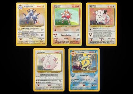 Pokémon: 5 Holo Cards from the Starter Set

5 holo