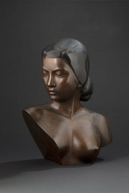 NAM THAI (XXe siècle)

Buste de jeune femme

Bronz