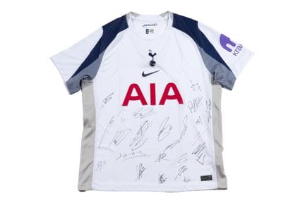 SOCCER: TOTTENHAM FC

Official store jersey signed