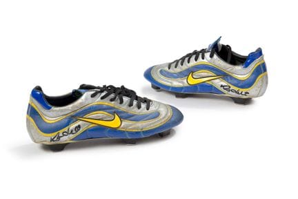 FOOTBALL RONALDO

Chaussures portés par le joueur 