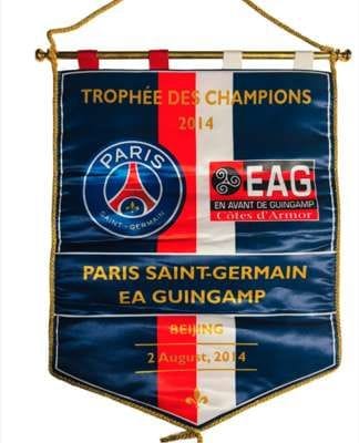 FOOTBALL Paris-Saint-Germain

Official pennant of 