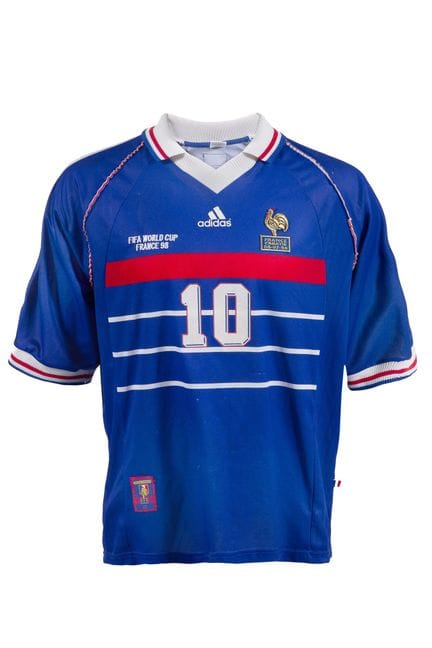 FOOTBALL - Zinédine ZIDANE

Maillot n°10 de l'équi