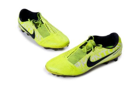 Soccer: Steve MANDANDA

A pair of soccer cleats wo