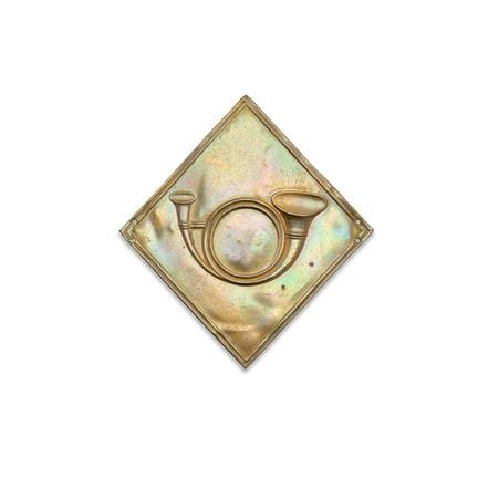 沙科帽饰板

骑兵猎兵团，1806年条例。
冲压黄铜。
10.8/10.2 厘米。
（无保证）。

