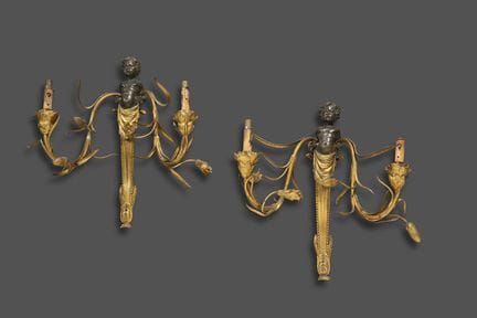 PAAR WANDLEUCHTEN

mit zwei Leuchtstellen aus Bron