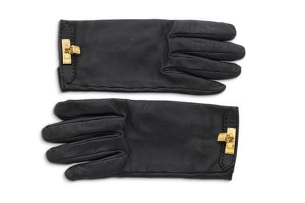 HERMÈS

Paire de gant "Soya"

En agneau lustré noi