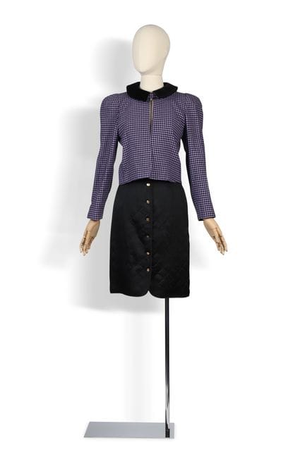 PIERRE CARDIN CREATION

Veste

En lainage pied de 