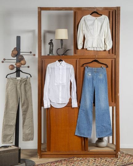BURBERRY, CHLOÉ, ISABEL MARANT

Lot de trois vêtem