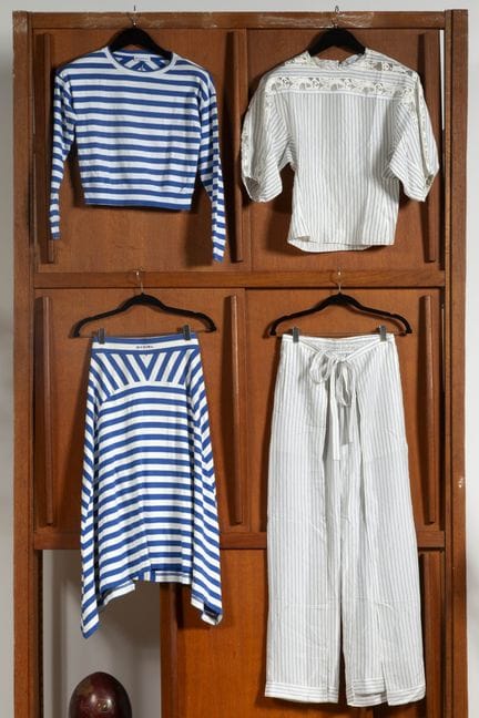 CHLOÉ, SONIA RYKIEL

Lot de deux ensembles

Compre