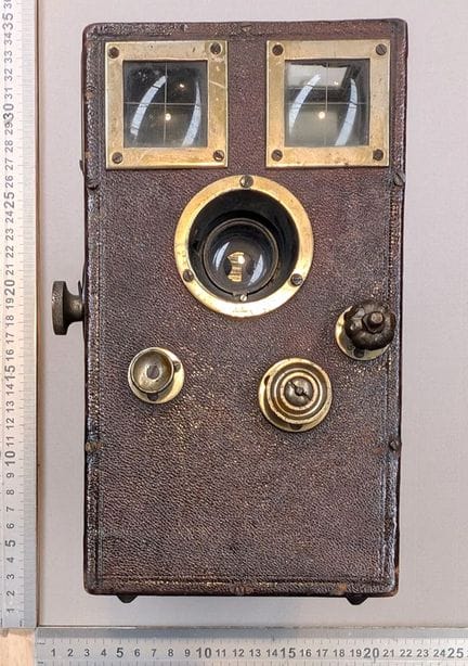Ancien appareil photo - Dimensions et état voir ph