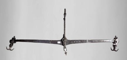 Ancienne balance 1668 (17ème) - Dimensions et état