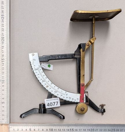 1 pèse lettre ancien - Dimensions et état voir pho