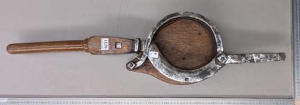 Ancien hache betterave - Dimensions et état voir p