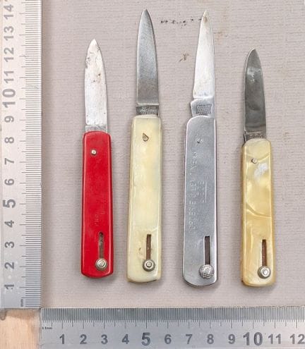 Lot de 4 couteaux anciens - Dimensions et état voi