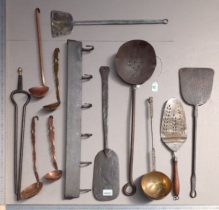 ustensiles anciens cuisine foyer  - Dimensions et 