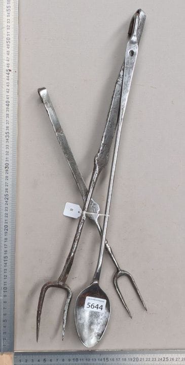 3 Ustensiles de cuisine anciens : 2 fourchettes à 