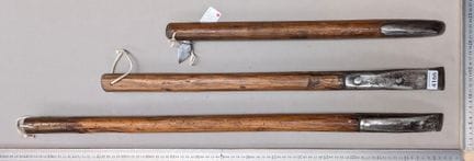 3 anciens décortiqueurs pour les écorces des arbre