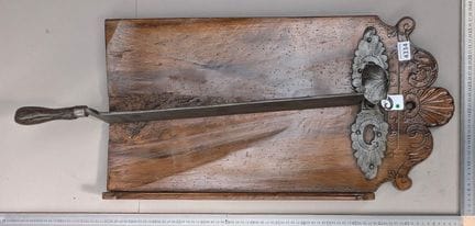 1 ancien trancheur à pain en bois acier 1825 - Dim