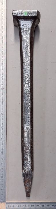 1 ancienne bigorne en acier - Dimensions et état v