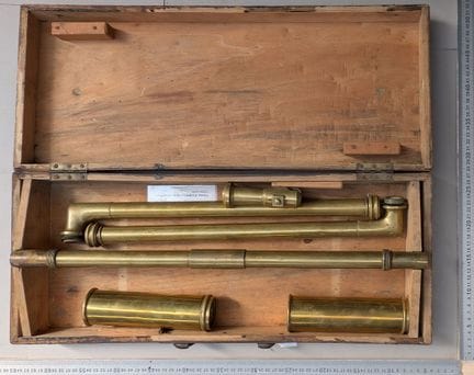 1 niveau d'arpenteur avec son coffret 19ème - Dime