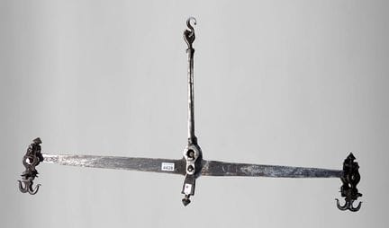 Ancienne balance 1668 (17ème) - Dimensions et état