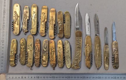 Lot de 20 canifs anciens différents , manche en la