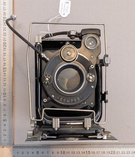 Ancien appareil photo - Dimensions et état voir ph