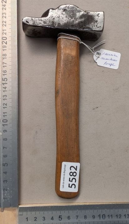 Un ancien marteau forgé rare - Dimensions et état 