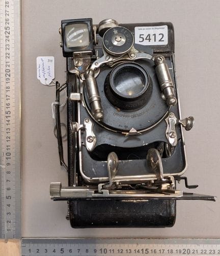Ancien appareil photo - Dimensions et état voir ph