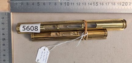 2 niveaux ancien laiton - Dimensions et état voir 