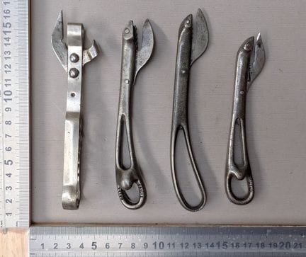 4 ouvres boites anciens - Dimensions et état voir 