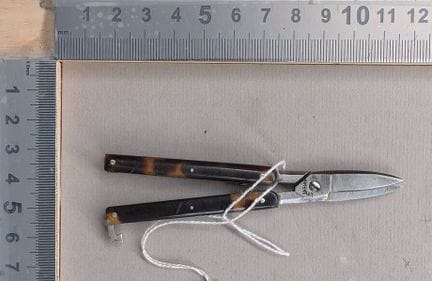 Petit couteau pliant de poche en écailles de tortu