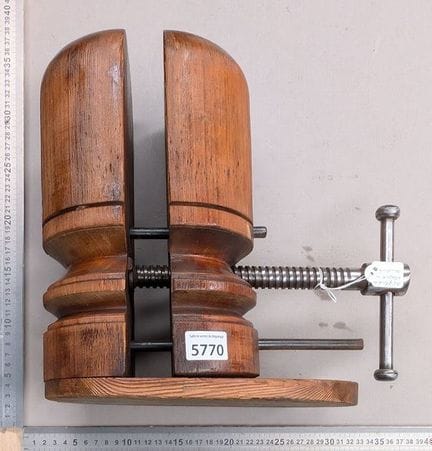 Ancien moule à chapeaux réglable  (chapelier modis