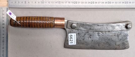 Ancien hachoir couperet acier laiton manche en boi