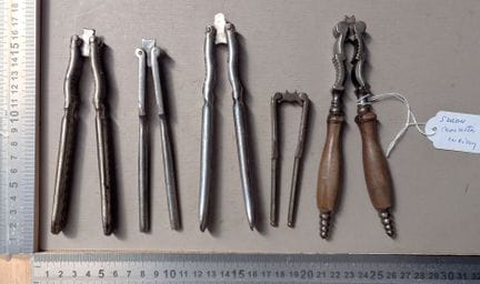 5 casses noisettes anciens - Dimensions et état vo