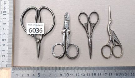 4 mini ciseaux anciens - Dimensions et état voir p