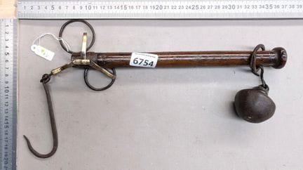 Ancienne balance romaine modèle antique XVIIIème -