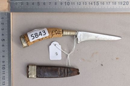 Ancien couteau de chasse forgé, manche en corne - 