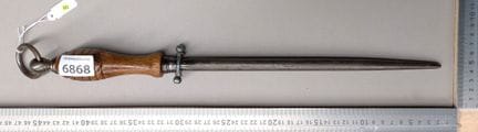 Ancien fusil aiguiseur de boucher manche en bois X