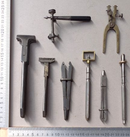 8 outils d'horloger - Dimensions et état voir phot