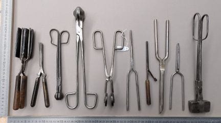 10 fers à friser ancien - Dimensions et état voir 