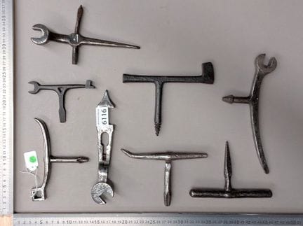 8 outils anciens du maréchal ferrant - Dimensions 
